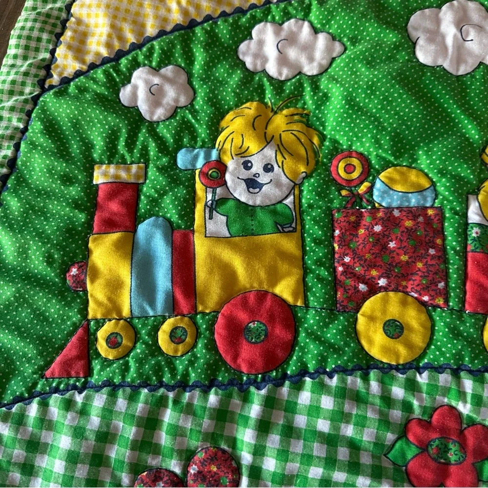 That's Our Baby green gingham lightweight quilt train flowers kids VINTAGE